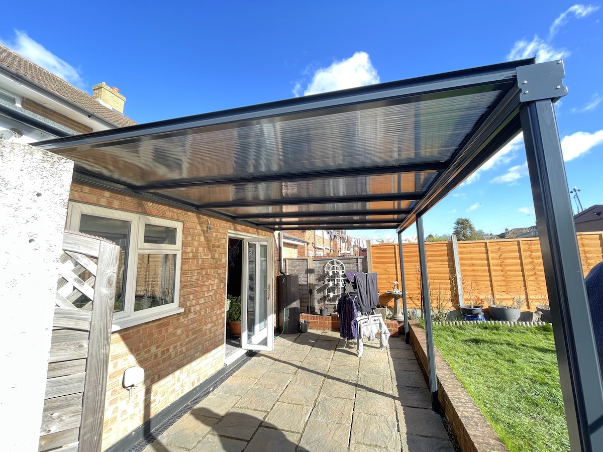 Kolor brąz (dymiony)